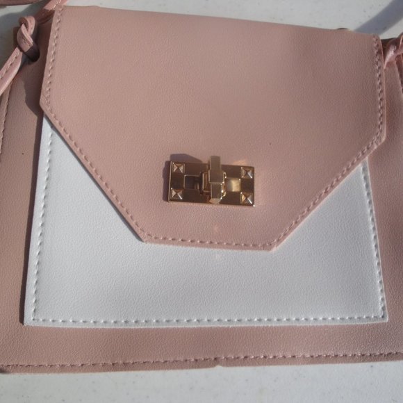 Adorable Soft Pink and White Crossbody bag with Scarf...great for phone and keys - Picture 2 of 6